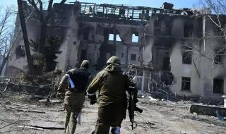 亚速钢铁厂内还有谁