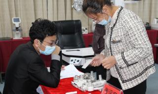 学眼镜验光师培训要多久 验光配镜培训机构