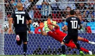 大力神杯为什么一直是梅西拿着 梅西没拿过大力神杯吗